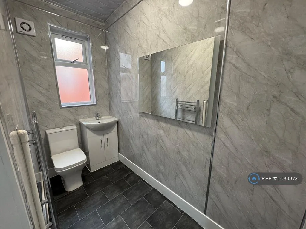 7 bedroom semi-detached house for rent
