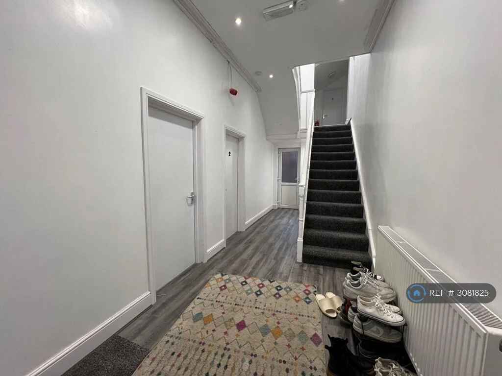 7 bedroom semi-detached house for rent