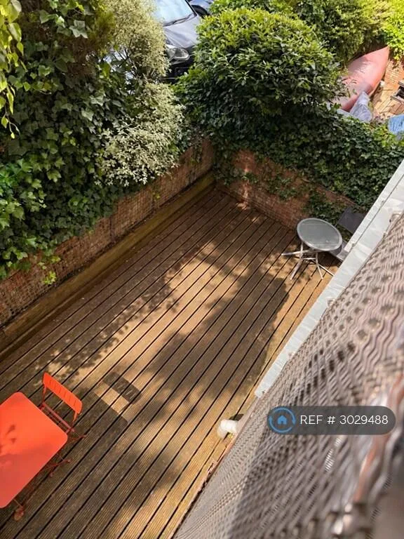 3 bedroom flat for rent