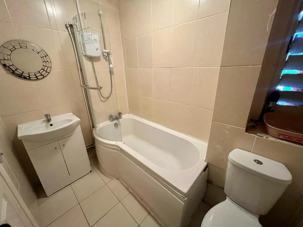 2 bedroom flat for rent