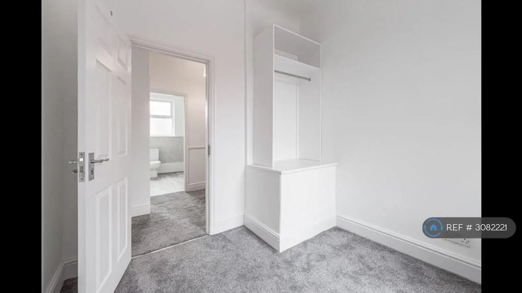 3 bedroom end of terrace house for rent