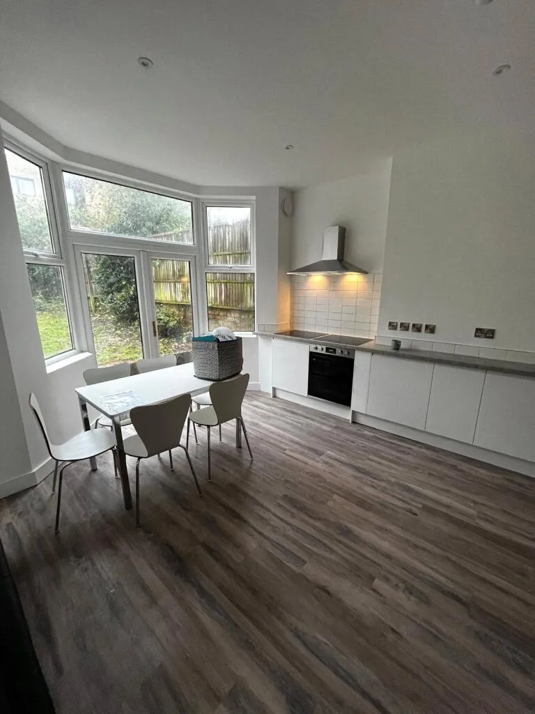11 bedroom house for rent