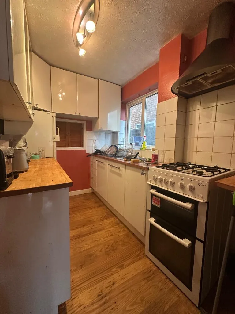 3 bedroom semi-detached house for rent