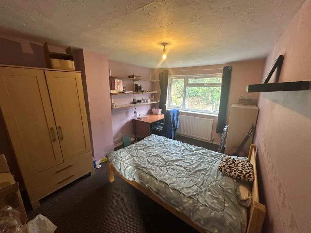 3 bedroom semi-detached house for rent