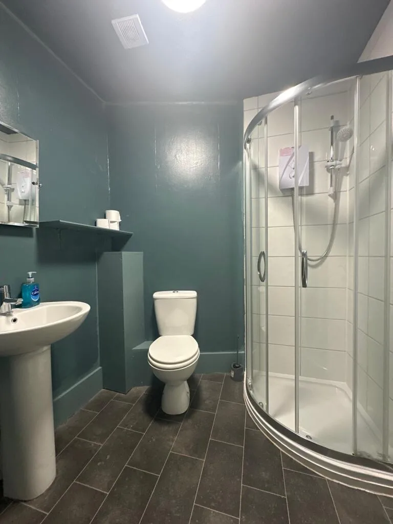 4 bedroom flat for rent