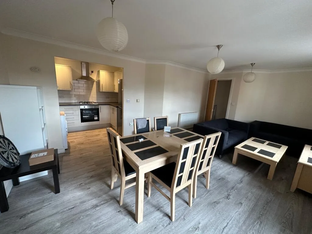 3 bedroom apartment for rent
