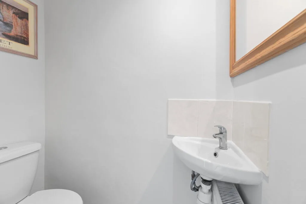 2 bedroom maisonette for rent