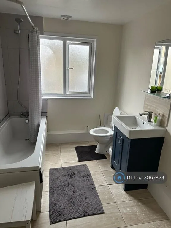 3 bedroom maisonette for rent