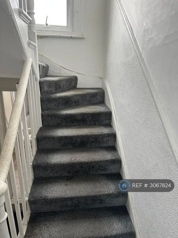 3 bedroom maisonette for rent
