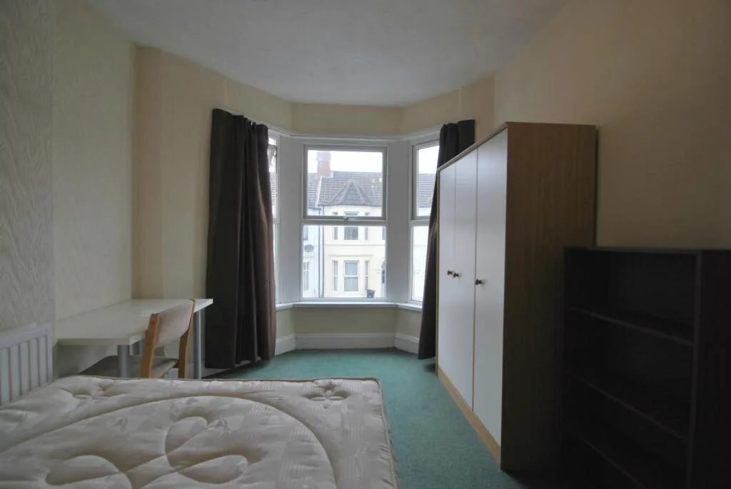 5 bedroom house for rent
