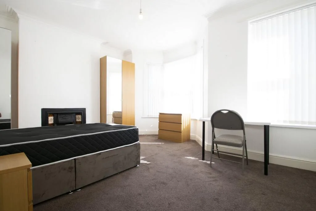 5 bedroom house for rent
