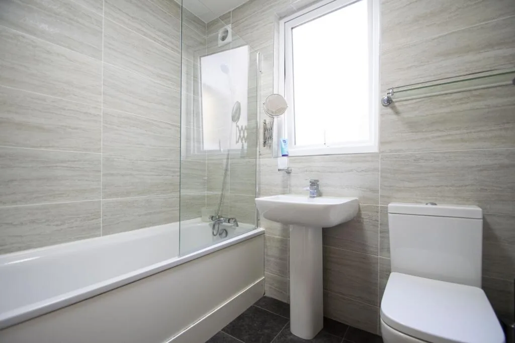 5 bedroom house for rent