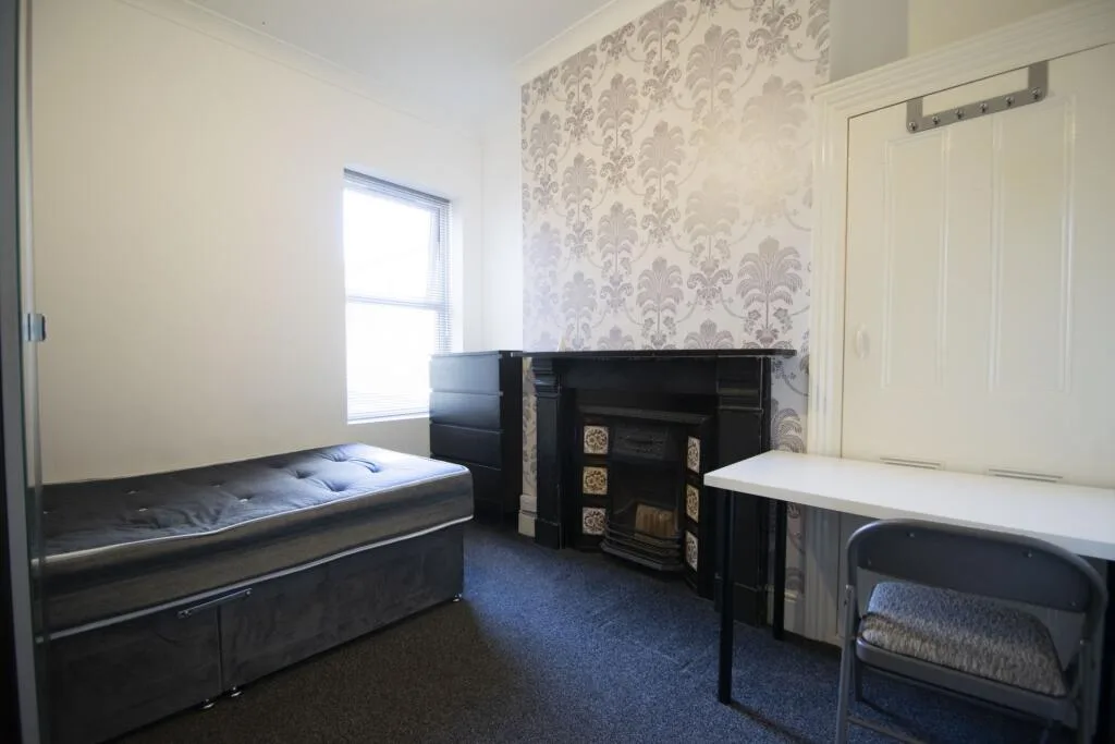 5 bedroom house for rent