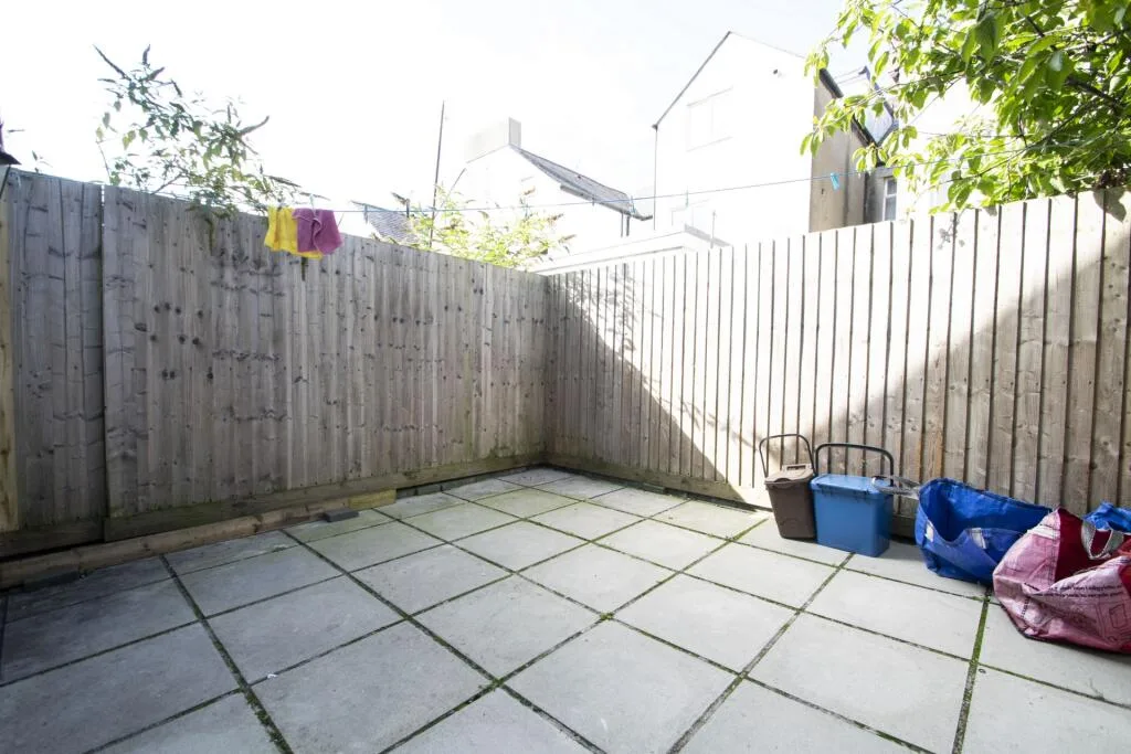 5 bedroom house for rent
