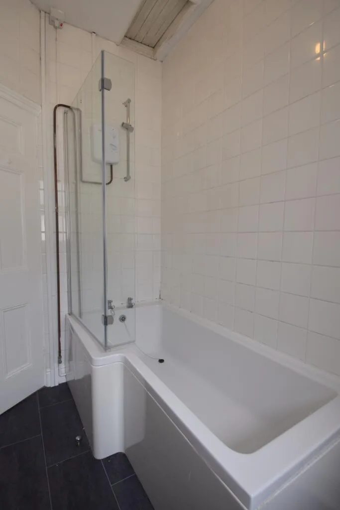 5 bedroom house for rent