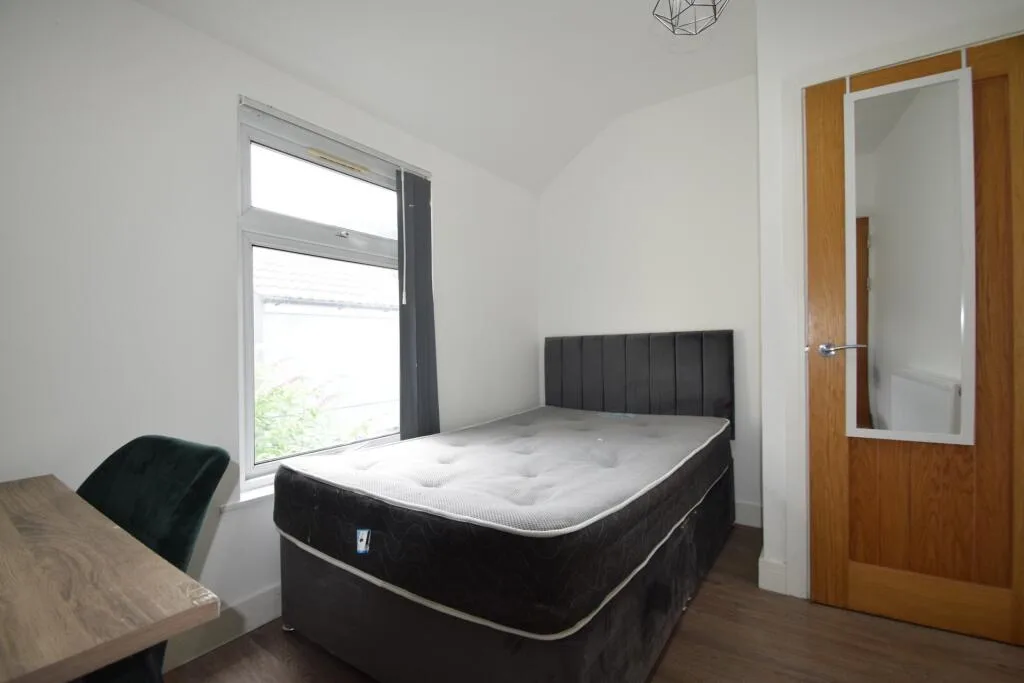 5 bedroom house for rent