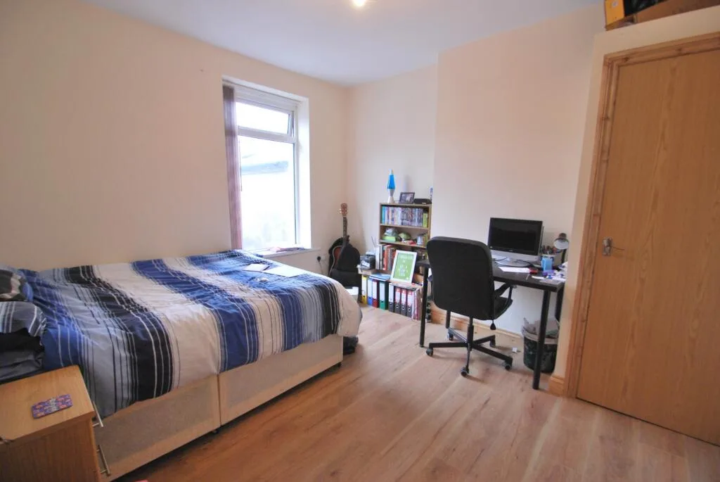 5 bedroom house for rent
