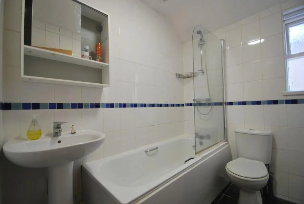 5 bedroom house for rent