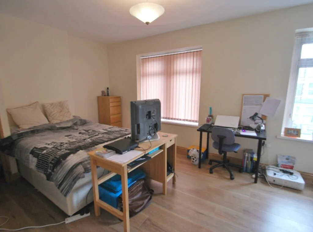 5 bedroom house for rent