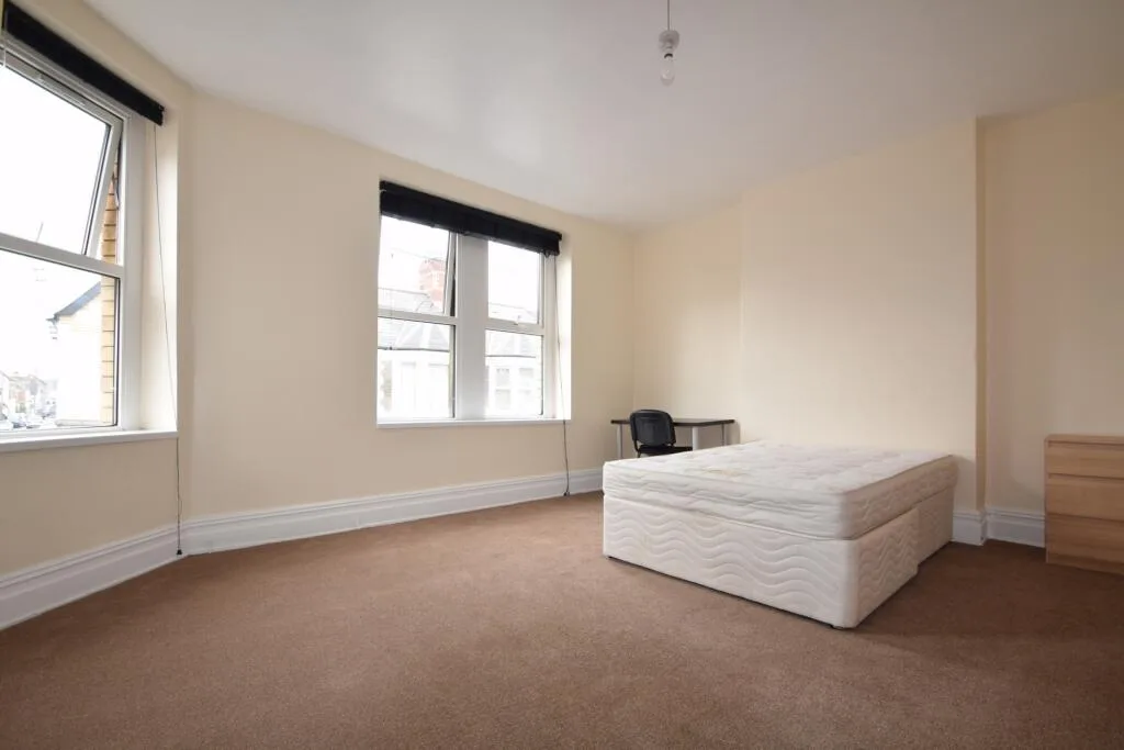 5 bedroom house for rent