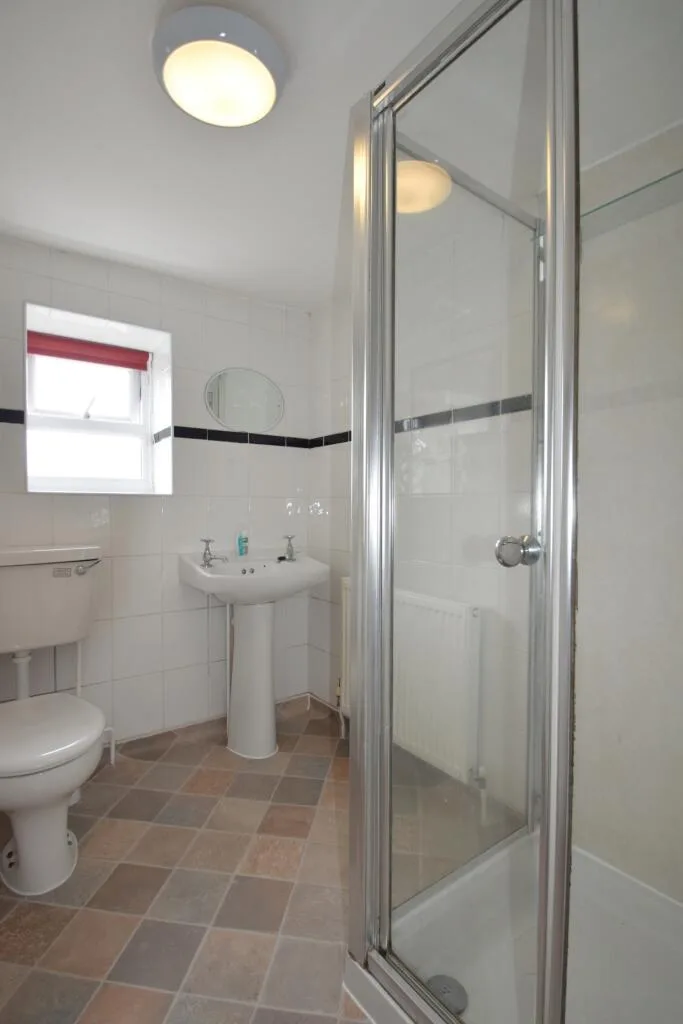5 bedroom house for rent
