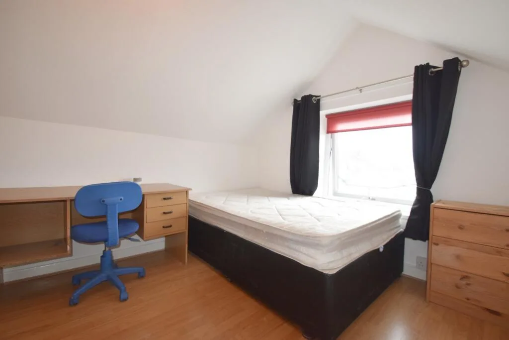 5 bedroom house for rent