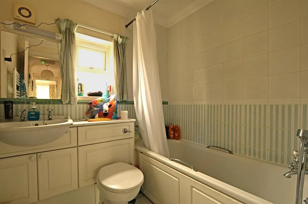 4 bedroom house for rent
