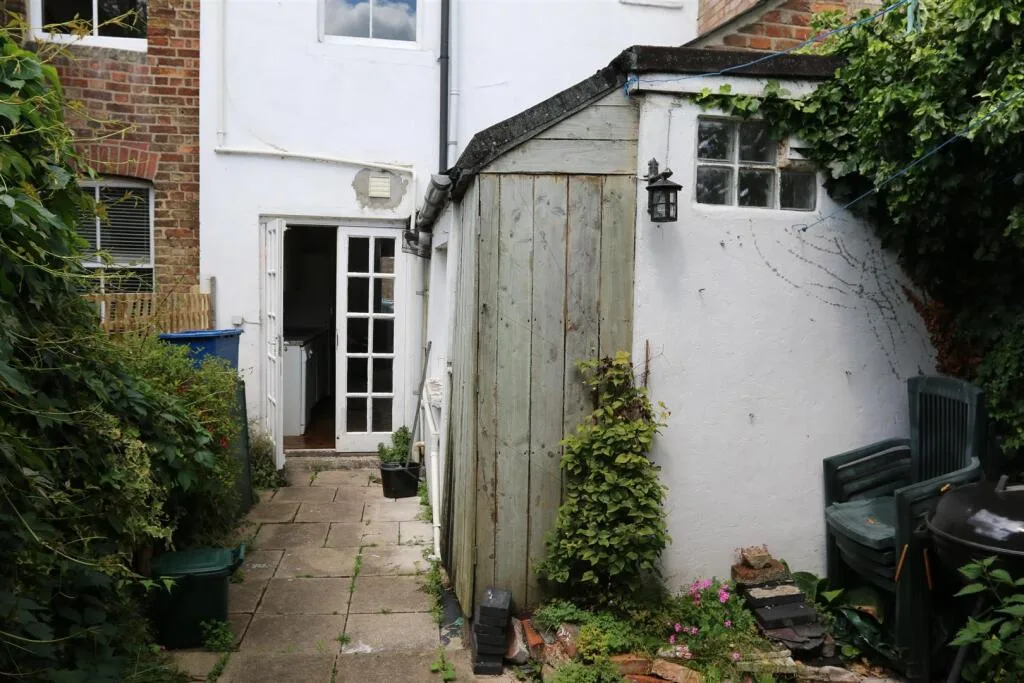 4 bedroom house for rent