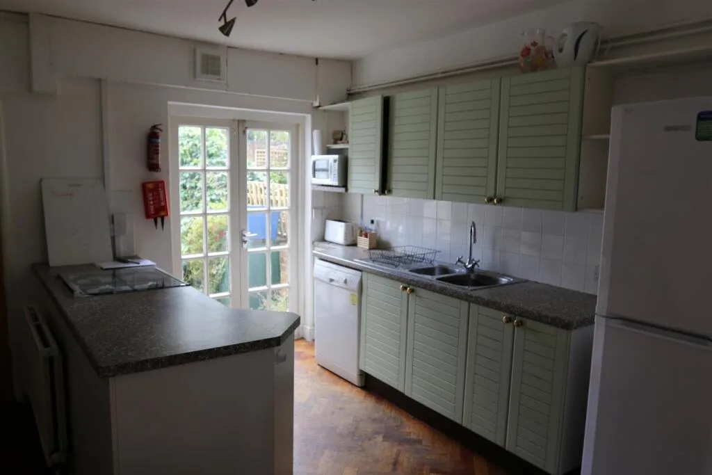 4 bedroom house for rent