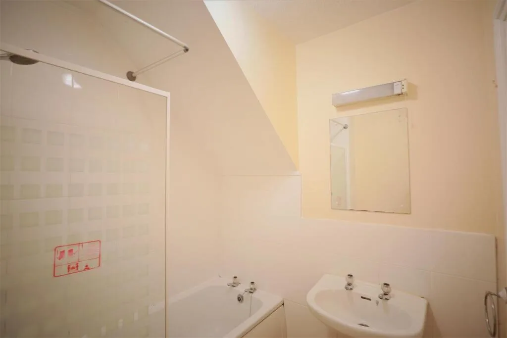 4 bedroom house for rent