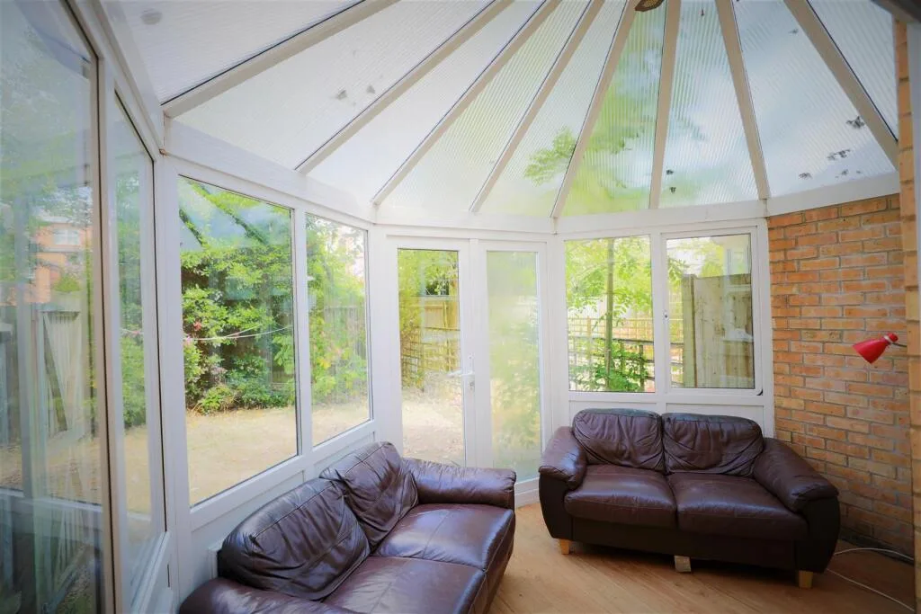 4 bedroom house for rent