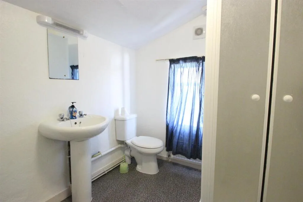 4 bedroom house for rent
