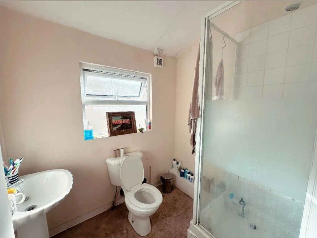 5 bedroom house for rent