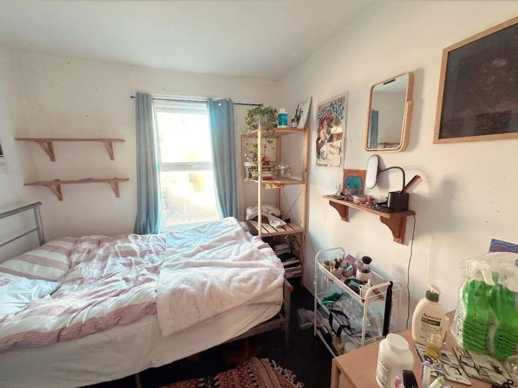 5 bedroom house for rent