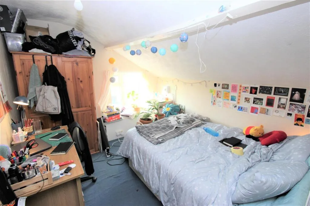 5 bedroom house for rent