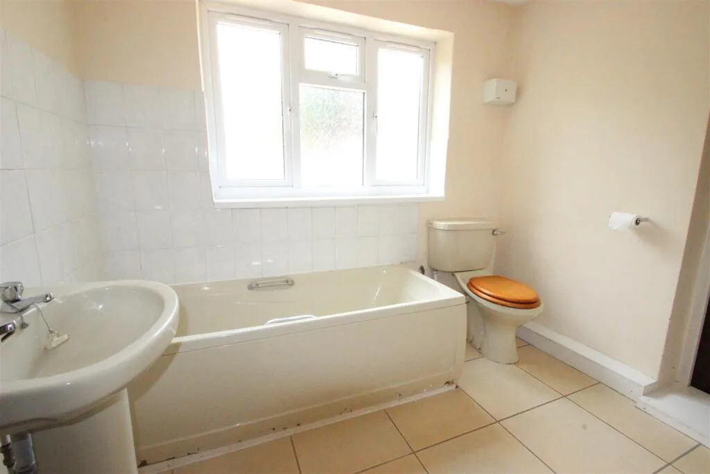 5 bedroom house for rent