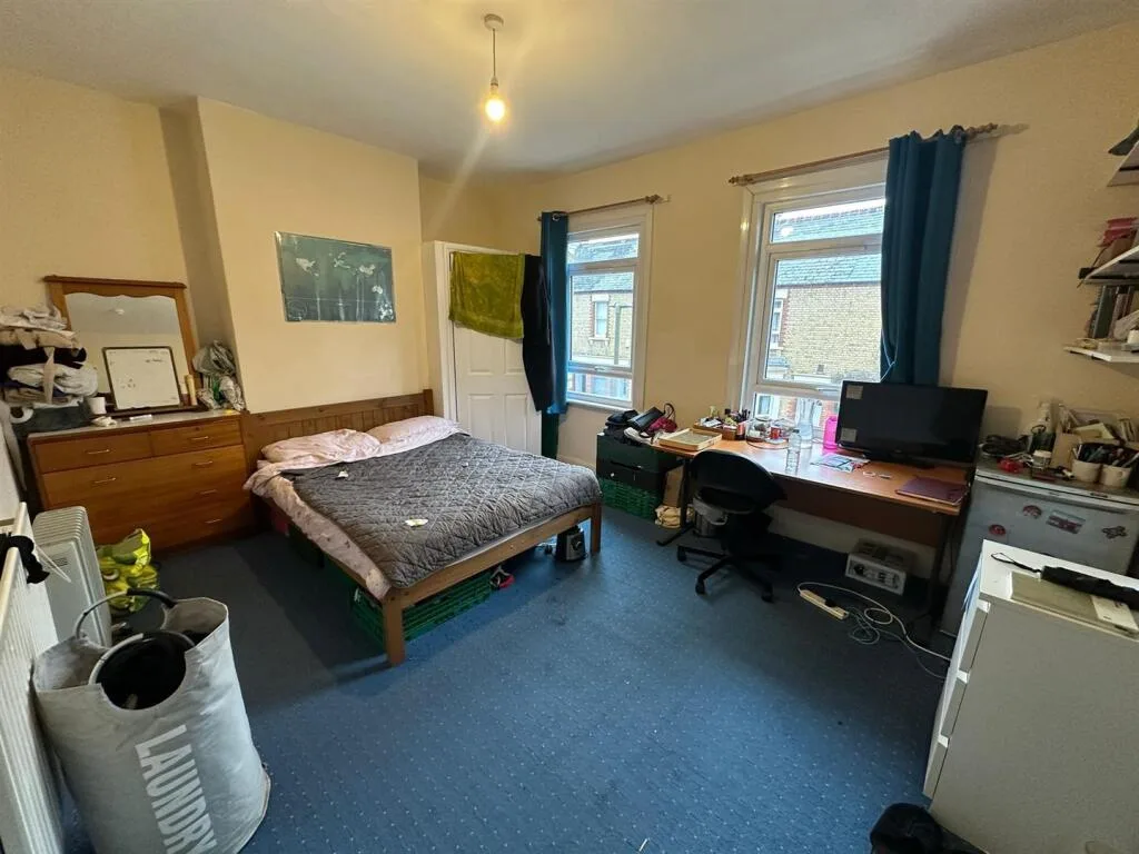 5 bedroom house for rent