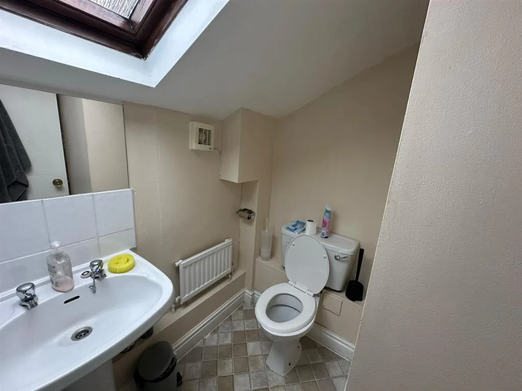 5 bedroom house for rent