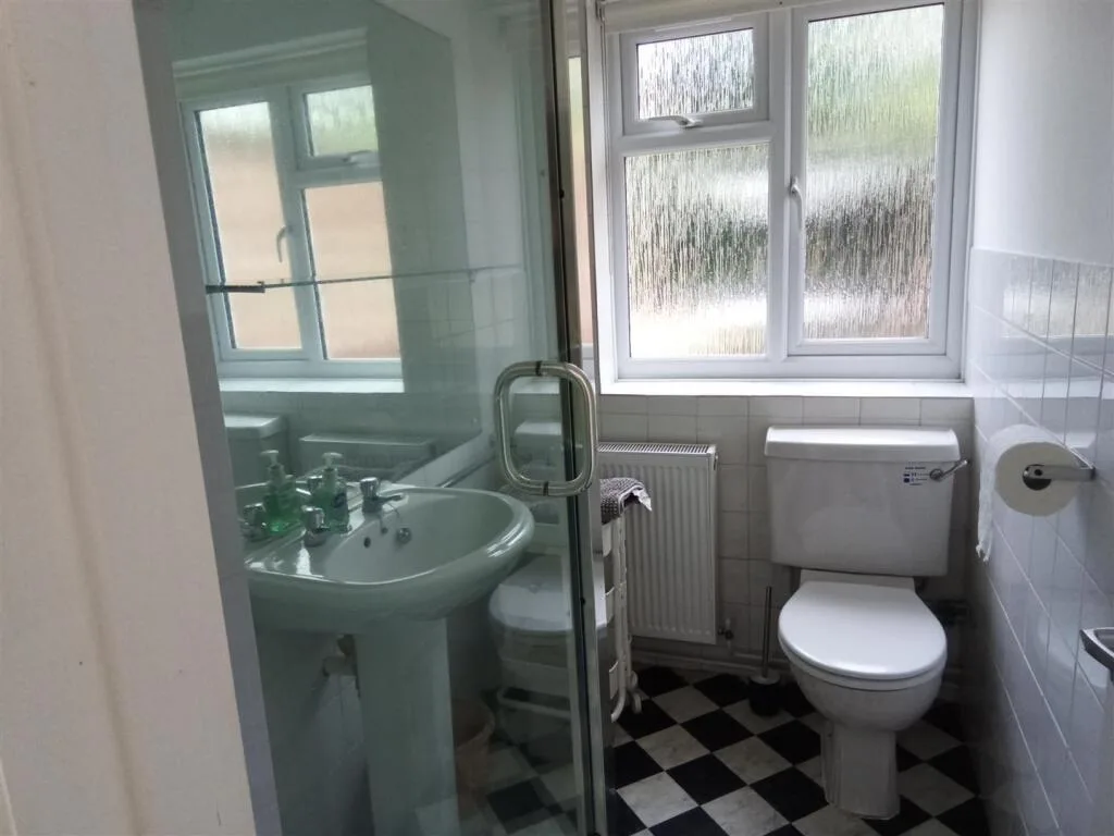 4 bedroom house for rent