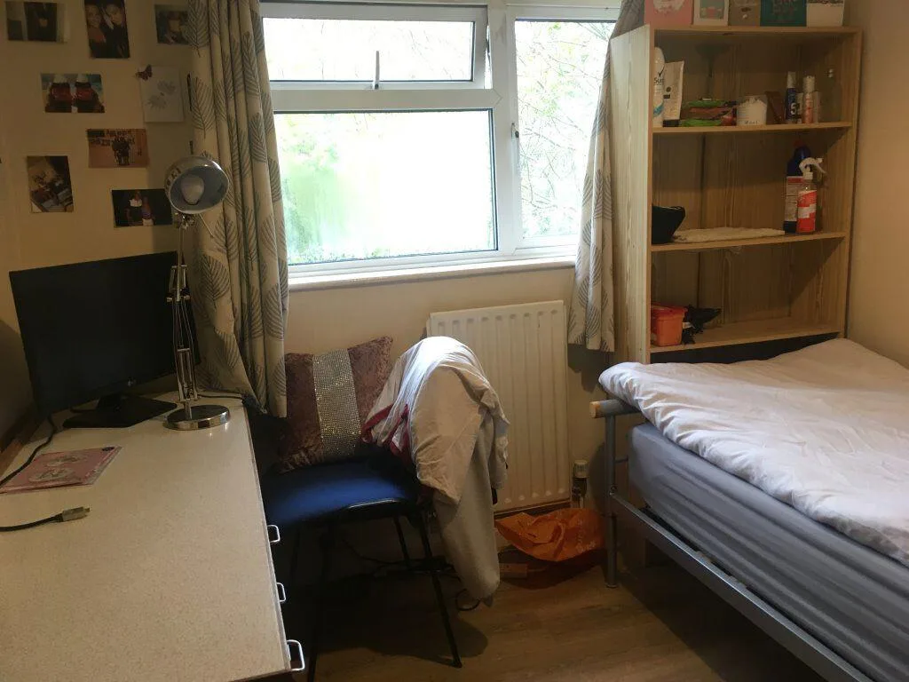 5 bedroom house for rent