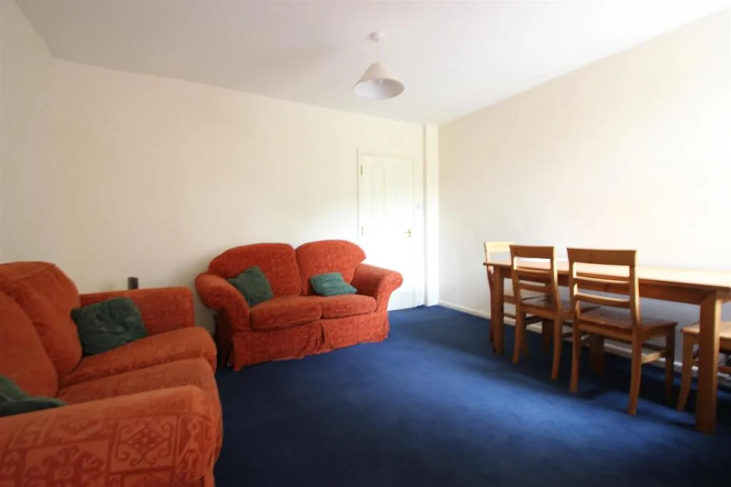 5 bedroom house for rent