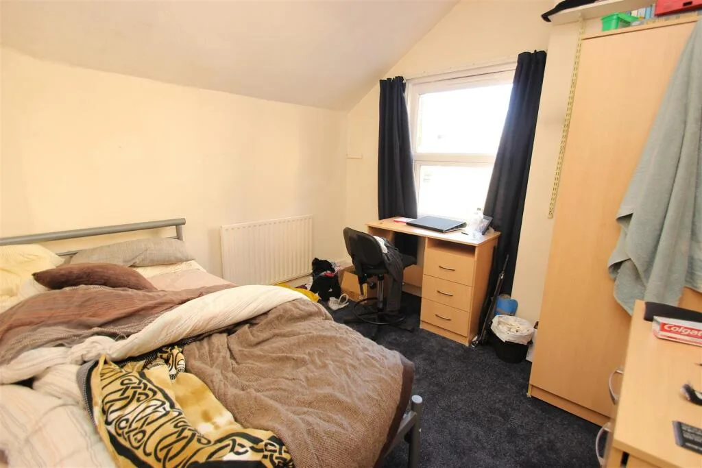 5 bedroom house for rent