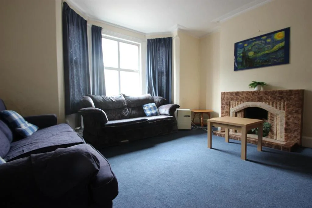 4 bedroom house for rent
