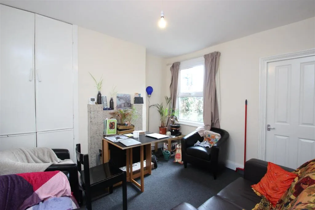 4 bedroom house for rent