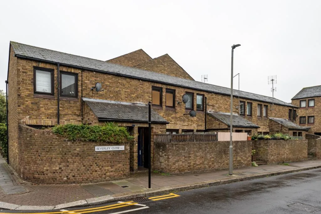 1 bedroom semi-detached house for rent