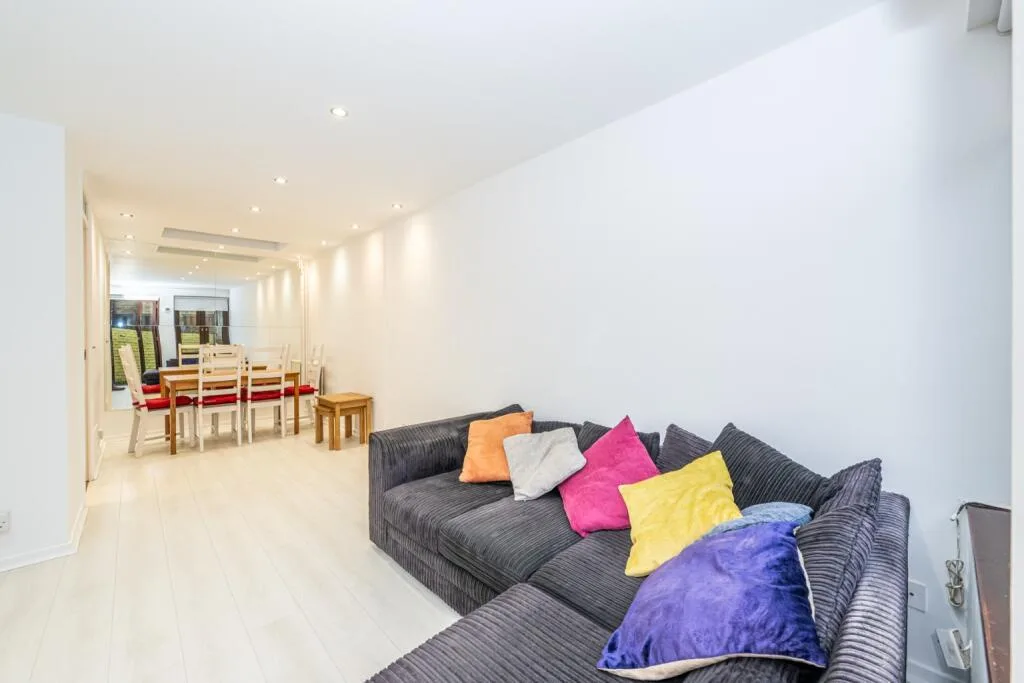 1 bedroom semi-detached house for rent