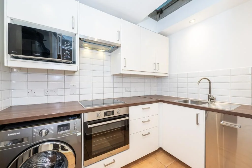 1 bedroom semi-detached house for rent