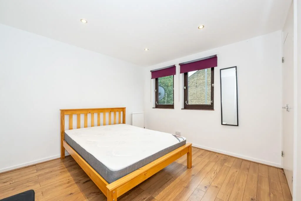 1 bedroom semi-detached house for rent