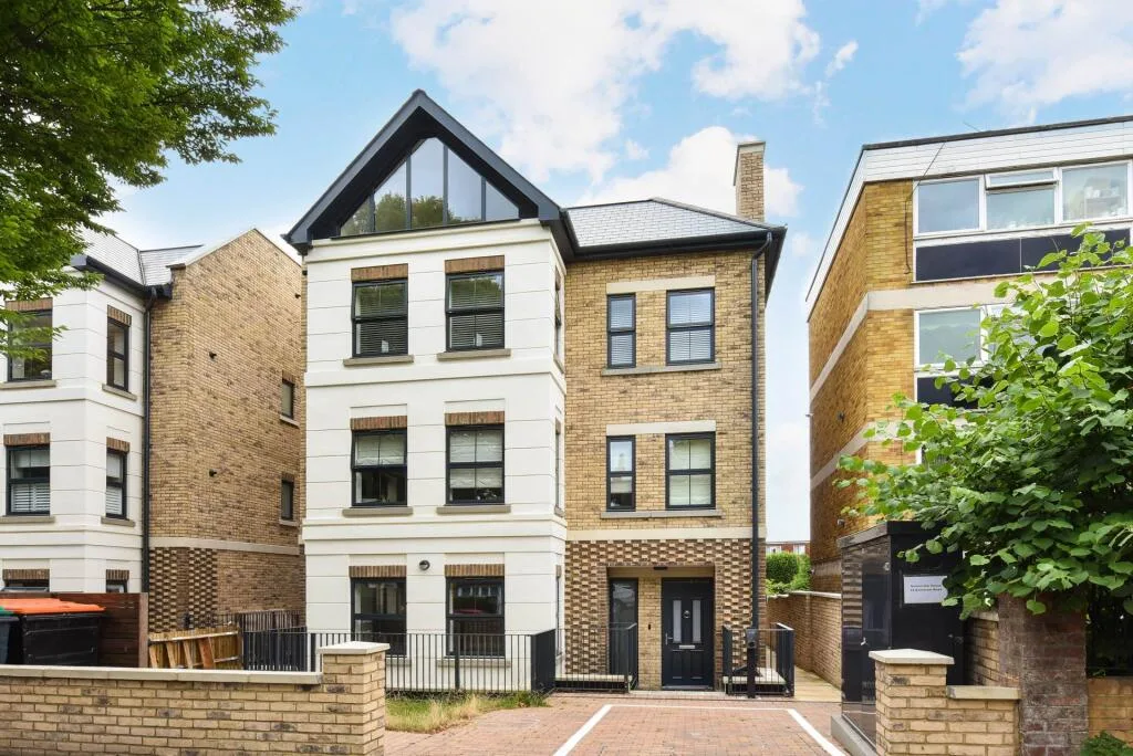 3 bedroom apartment for rent