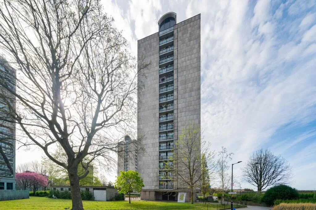 3 bedroom flat for rent